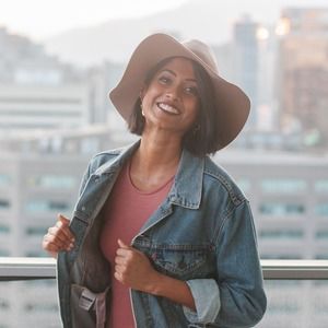 Meet your Posher, Akila